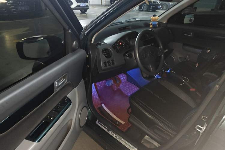 Used Suzuki Swift 2014 1.5L Automatic Fashion Edition Driver Seat