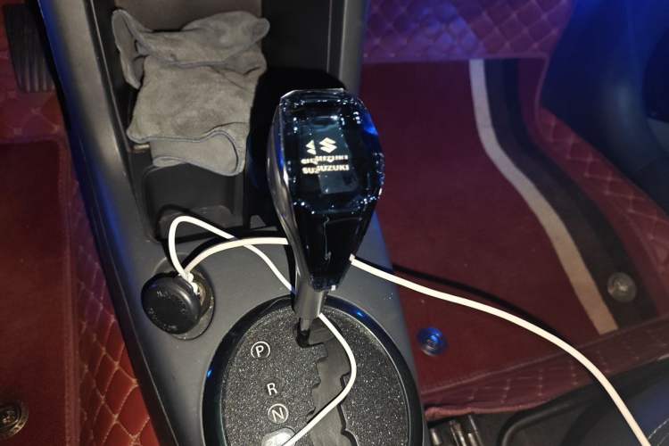 Used Suzuki Swift 2014 1.5L Automatic Fashion Edition Gear Lever