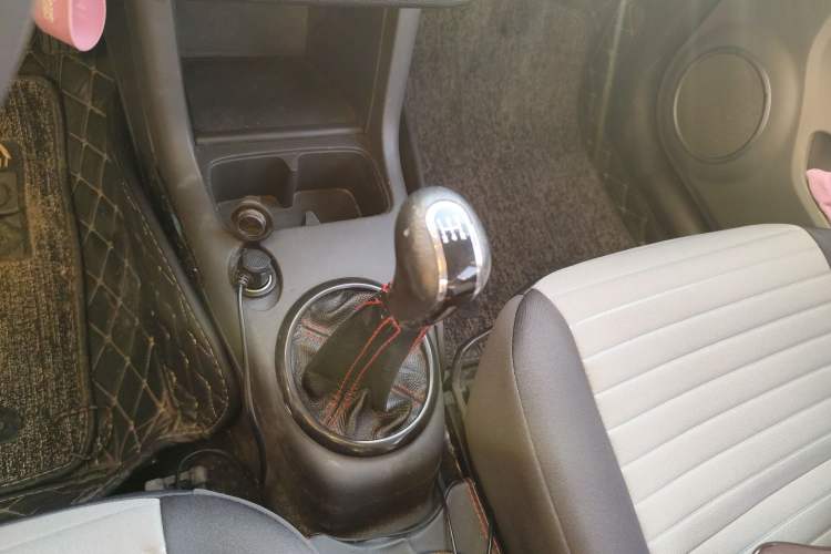 Used Suzuki Swift 2014 1.3L Manual Standard Edition Gear Lever