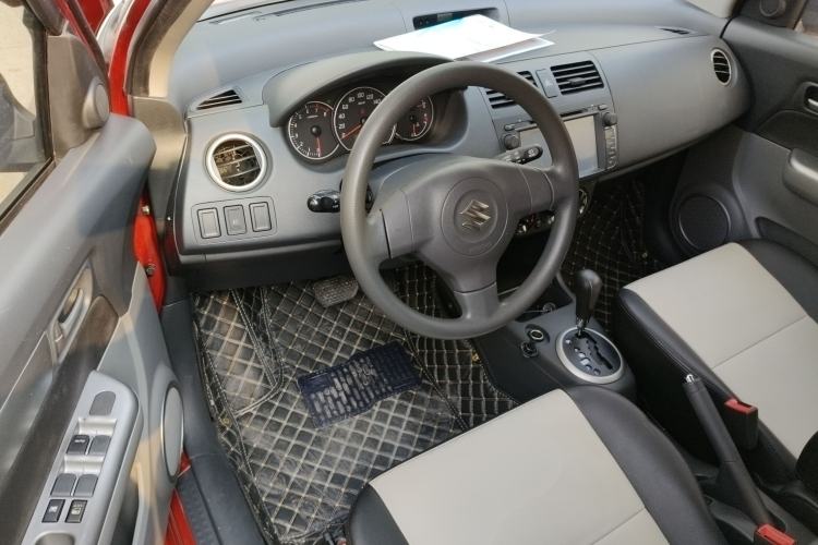Used Suzuki Swift 2014 1.5L Automatic Fashion Edition Interior 2