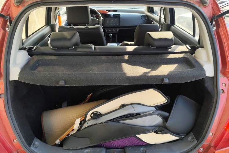 Used Suzuki Swift 2014 1.3L Manual Standard Edition Trunk