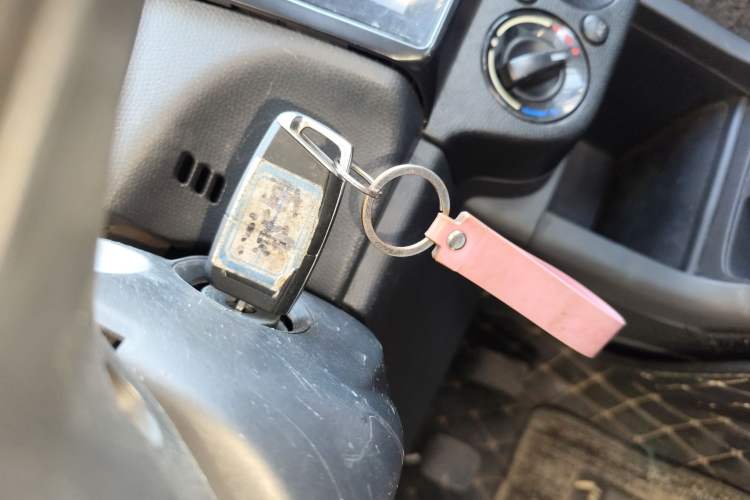 Used Suzuki Swift 2014 1.3L Manual Standard Edition Vehicle Key