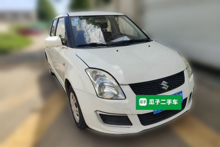 Used Suzuki Swift 2014 1.3L Manual Standard Edition Front Right 45 Deg