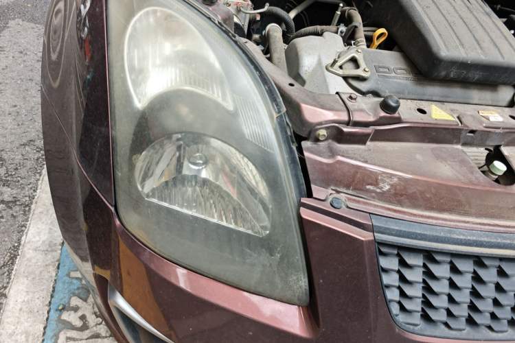 Used Suzuki Swift 2014 1.5L Automatic Fashion Edition Right Front Headlight