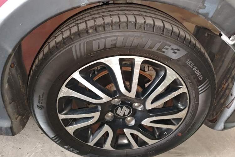 Used Suzuki Swift 2014 1.5L Automatic Fashion Edition Right Front Wheel Hub