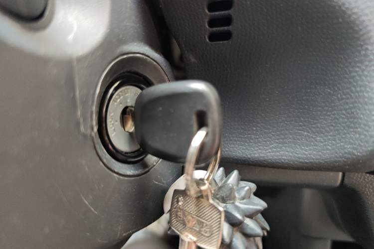 Used Suzuki Swift 2014 1.5L Automatic Fashion Edition Vehicle Key