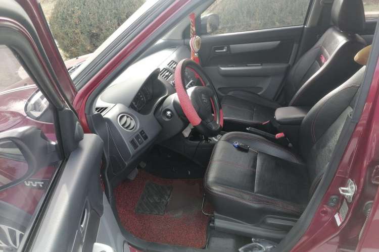 Used Suzuki Swift 2014 1.5L Automatic Fashion Edition Driver Seat