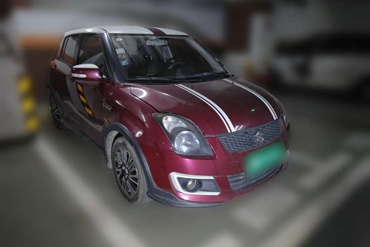 Used Suzuki Swift 2014 1.5L Automatic Fashion Edition Front Right 45 Deg