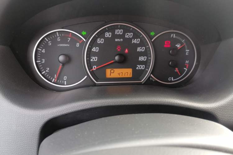Used Suzuki Swift 2014 1.5L Automatic Fashion Edition Odometer Close Up