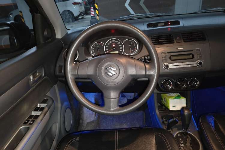 Used Suzuki Swift 2014 1.5L Automatic Fashion Edition Steering Wheel
