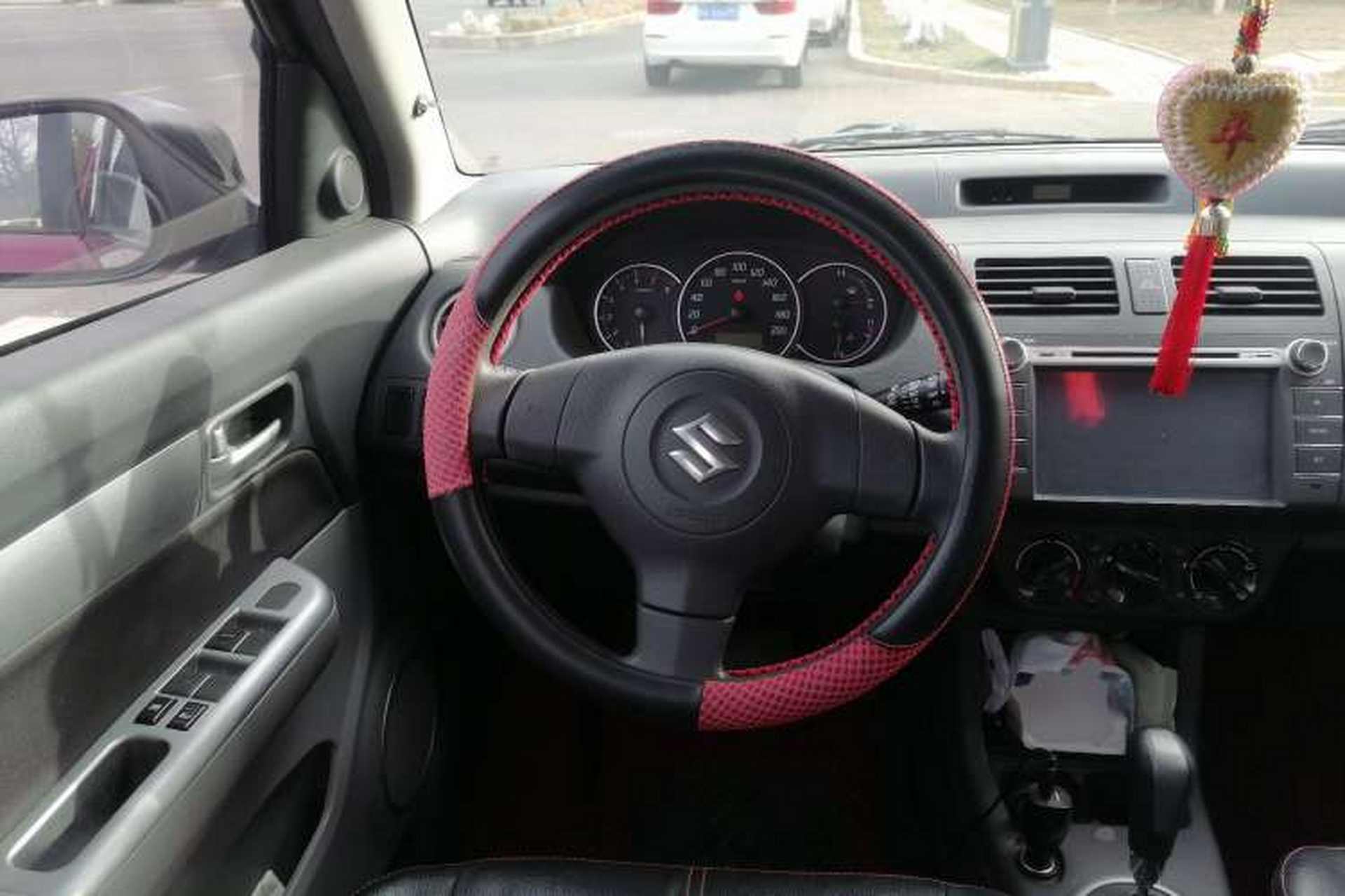 Used Suzuki Swift 2014 1.5L Automatic Fashion Edition Steering Wheel