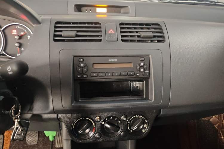 Used Suzuki Swift 2014 1.3L Manual Standard Edition Audio And AC Panel