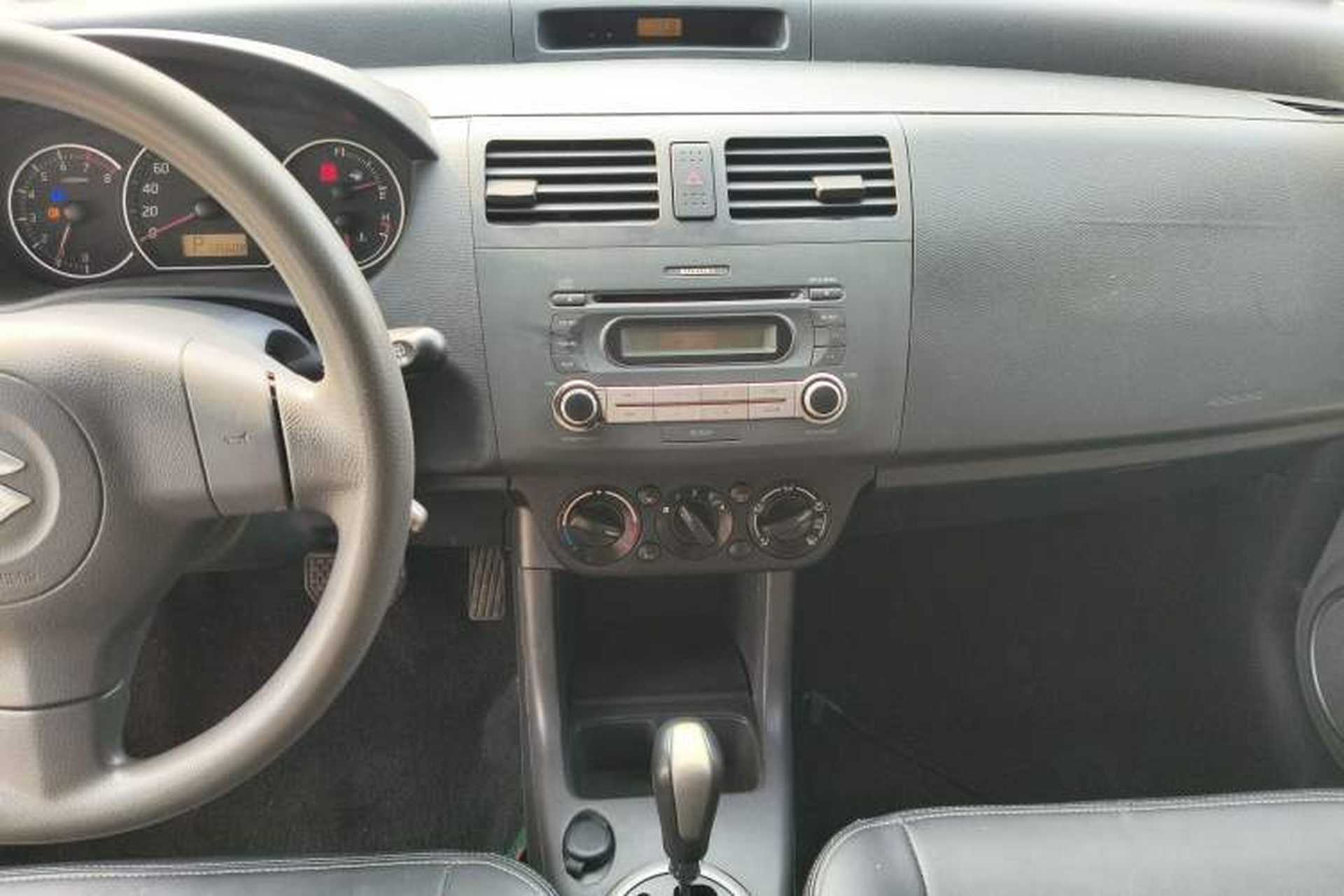 Used Suzuki Swift 2014 1.5L Automatic Fashion Edition Audio And AC Panel