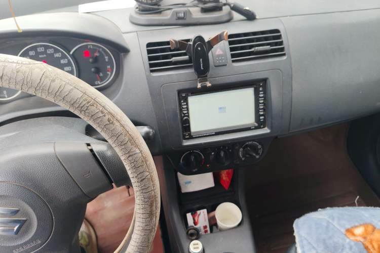 Used Suzuki Swift 2014 1.3L Manual Standard Edition Audio And AC Panel