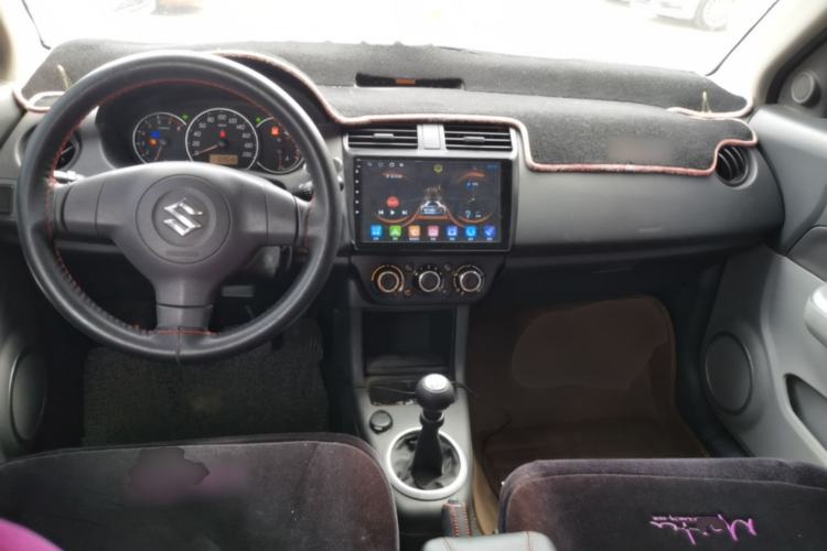 Used Suzuki Swift 2014 1.3L Manual Standard Edition Center Console