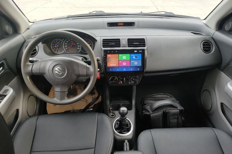 Used Suzuki Swift 2014 1.3L Manual Standard Edition Center Console