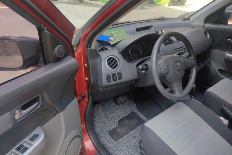 Used Suzuki Swift 2014 1.5L Automatic Fashion Edition Driver Seat