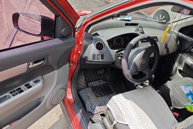 Used Suzuki Swift 2014 1.5L Automatic Fashion Edition Driver Seat