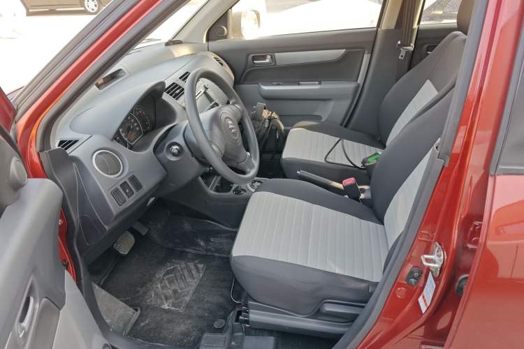 Used Suzuki Swift 2014 1.5L Automatic Fashion Edition Driver Seat