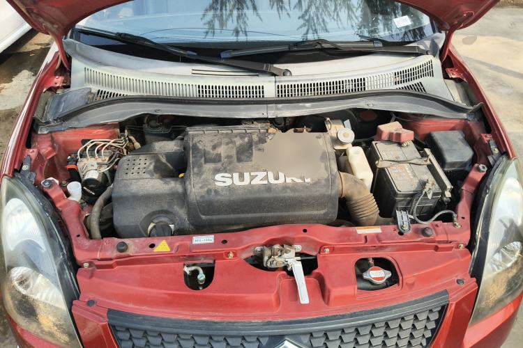 Used Suzuki Swift 2014 1.5L Automatic Fashion Edition Engine Bay