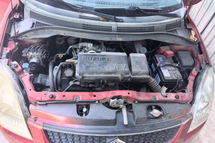 Used Suzuki Swift 2014 1.3L Manual Standard Edition Engine Bay
