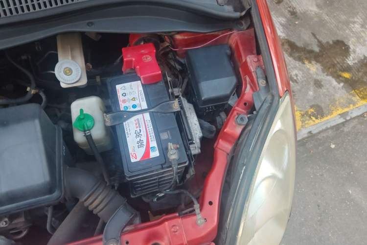 Used Suzuki Swift 2014 1.3L Manual Standard Edition Engine Bay Left