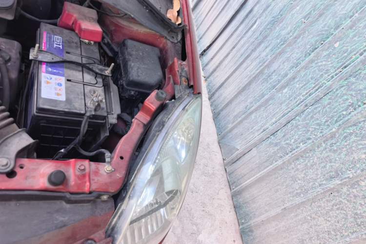 Used Suzuki Swift 2014 1.3L Manual Standard Edition Engine Bay Left
