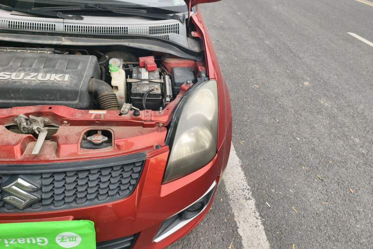 Used Suzuki Swift 2014 1.5L Manual Fashion Edition Engine Bay Left