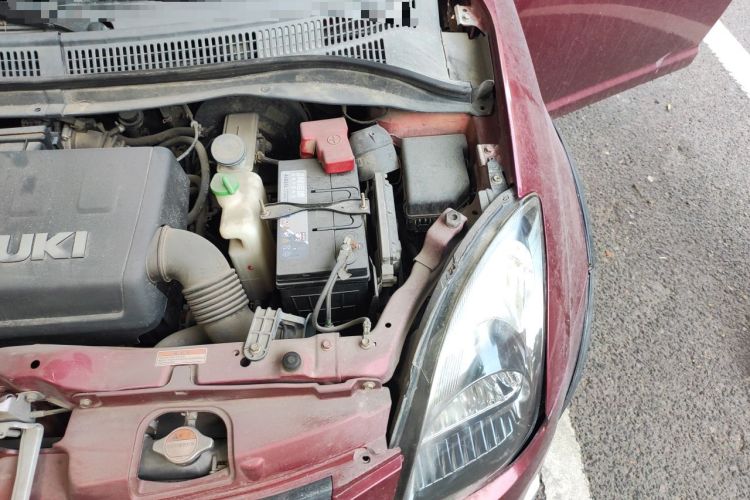 Used Suzuki Swift 2014 1.5L Automatic Fashion Edition Engine Bay Left