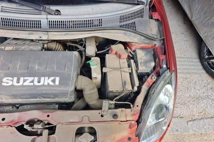 Used Suzuki Swift 2014 1.5L Automatic Fashion Edition Engine Bay Left