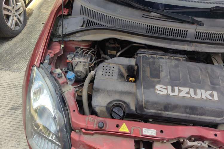 Used Suzuki Swift 2014 1.5L Automatic Fashion Edition Engine Bay Right