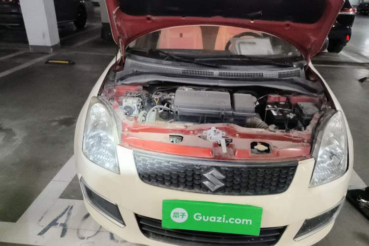 Used Suzuki Swift 2014 1.3L Manual Standard Edition Engine Bay Right