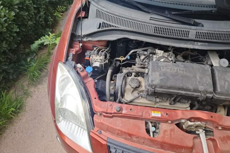 Used Suzuki Swift 2014 1.3L Manual Standard Edition Engine Bay Right