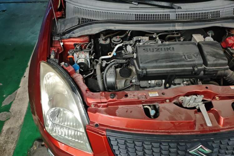 Used Suzuki Swift 2014 1.3L Manual Standard Edition Engine Bay Right