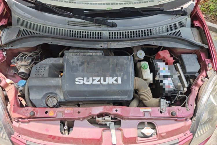 Used Suzuki Swift 2014 1.5L Manual Fashion Edition Engine Bay