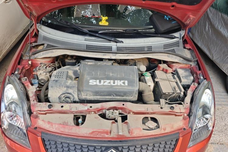 Used Suzuki Swift 2014 1.5L Automatic Fashion Edition Engine Bay