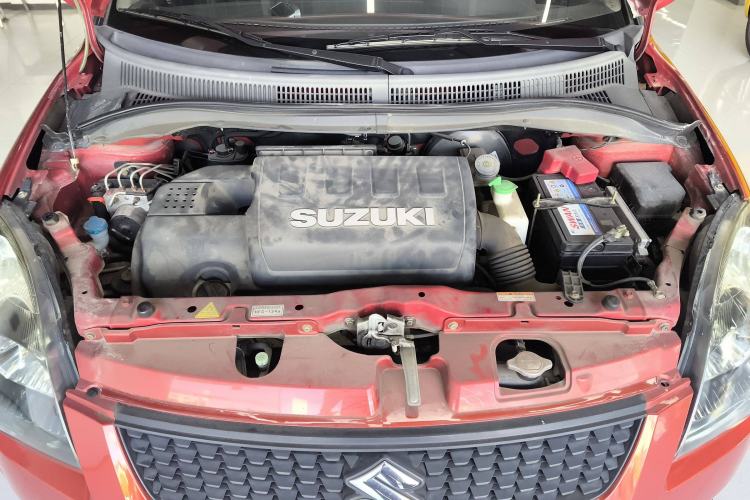 Used Suzuki Swift 2014 1.5L Automatic Fashion Edition Engine Bay