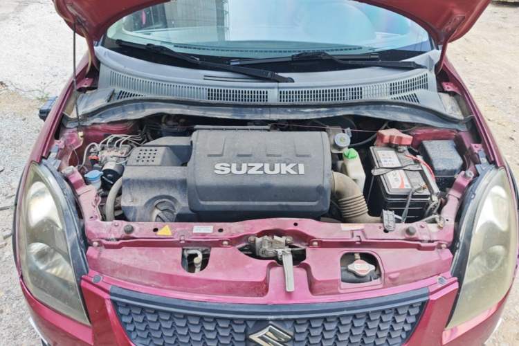 Used Suzuki Swift 2014 1.5L Automatic Fashion Edition Engine Bay