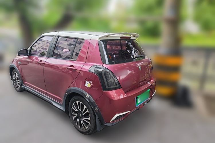Used Suzuki Swift 2014 1.5L Manual Fashion Edition Exterior 3