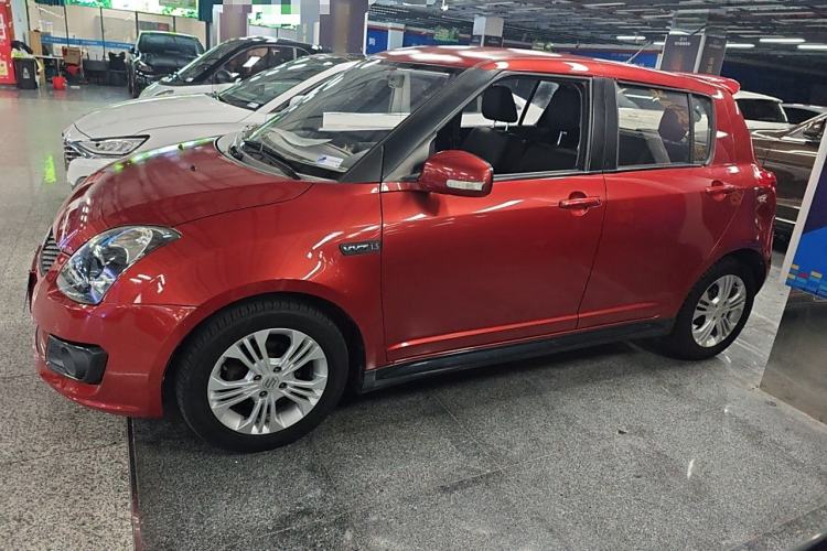 Used Suzuki Swift 2014 1.5L Automatic Fashion Edition Exterior 3