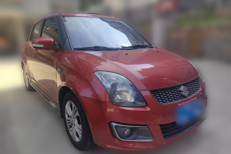 Used Suzuki Swift 2014 1.5L Automatic Fashion Edition Front Right 45 Deg