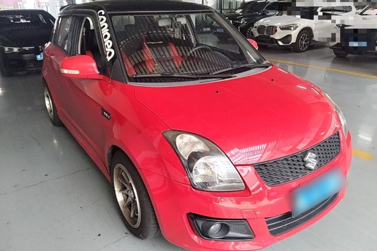 Used Suzuki Swift 2014 1.5L Automatic Fashion Edition Front Right 45 Deg
