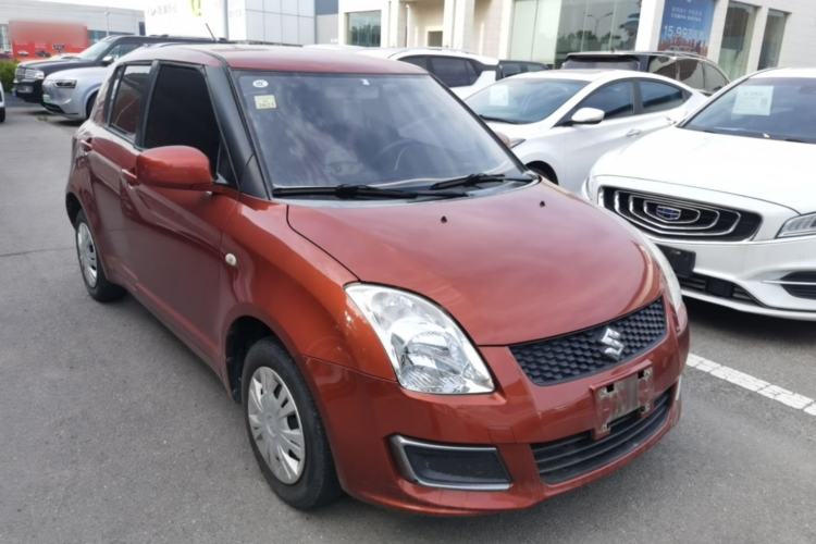 Used Suzuki Swift 2014 1.3L Manual Standard Edition Front Right 45 Deg