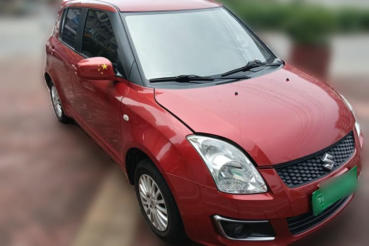 Used Suzuki Swift 2014 1.3L Manual Standard Edition Front Right 45 Deg