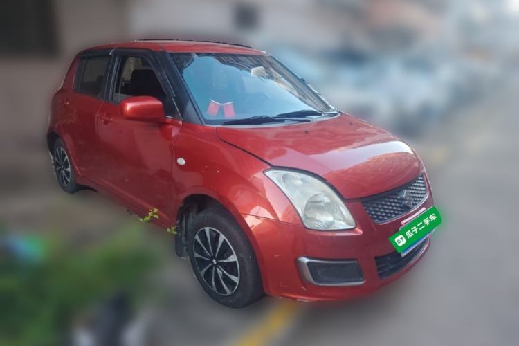 Used Suzuki Swift 2014 1.3L Manual Standard Edition Front Right 45 Deg