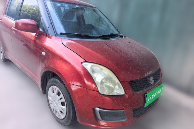 Used Suzuki Swift 2014 1.3L Manual Standard Edition Front Right 45 Deg