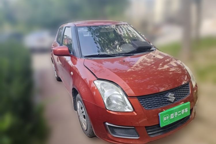 Used Suzuki Swift 2014 1.3L Manual Standard Edition Front Right 45 Deg