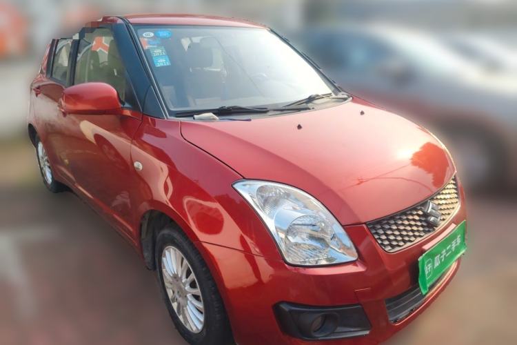 Used Suzuki Swift 2014 1.3L Manual Standard Edition Front Right 45 Deg