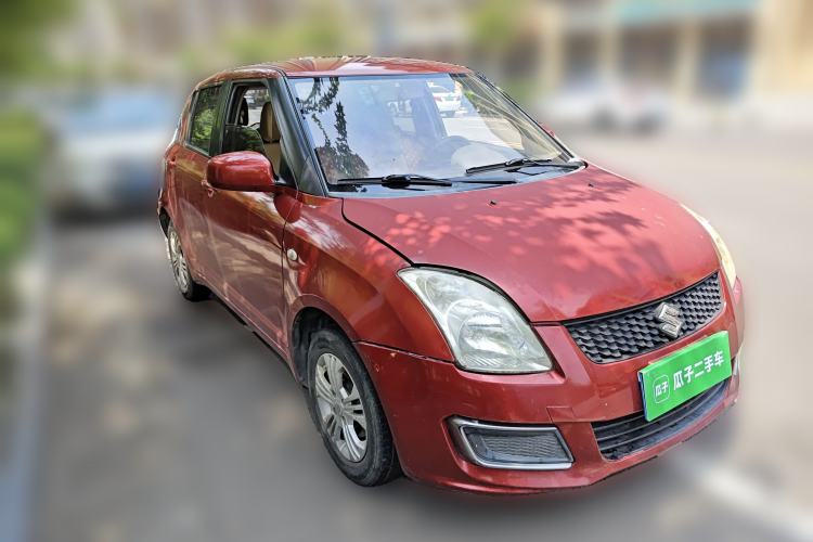 Used Suzuki Swift 2014 1.3L Manual Standard Edition Front Right 45 Deg