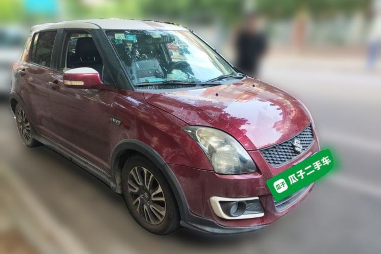 Used Suzuki Swift 2014 1.5L Automatic Fashion Edition Front Right 45 Deg
